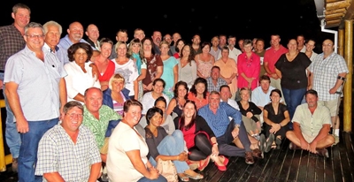 Oakdale-ondersteunersklub entoesiasties vir 2015